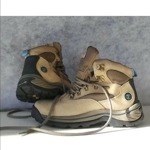 Women's Timberland outdoor boots size 71/2